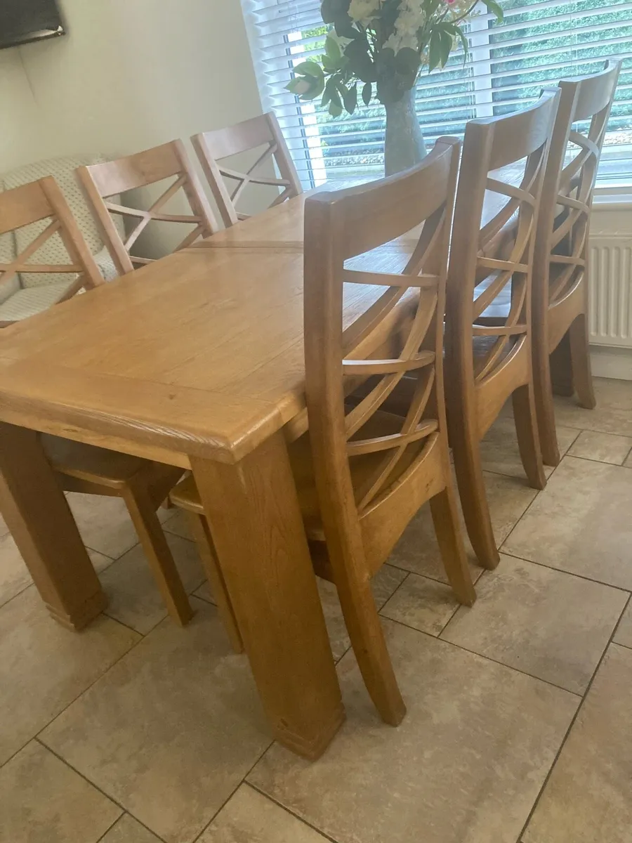 Table and Chairs - Image 2