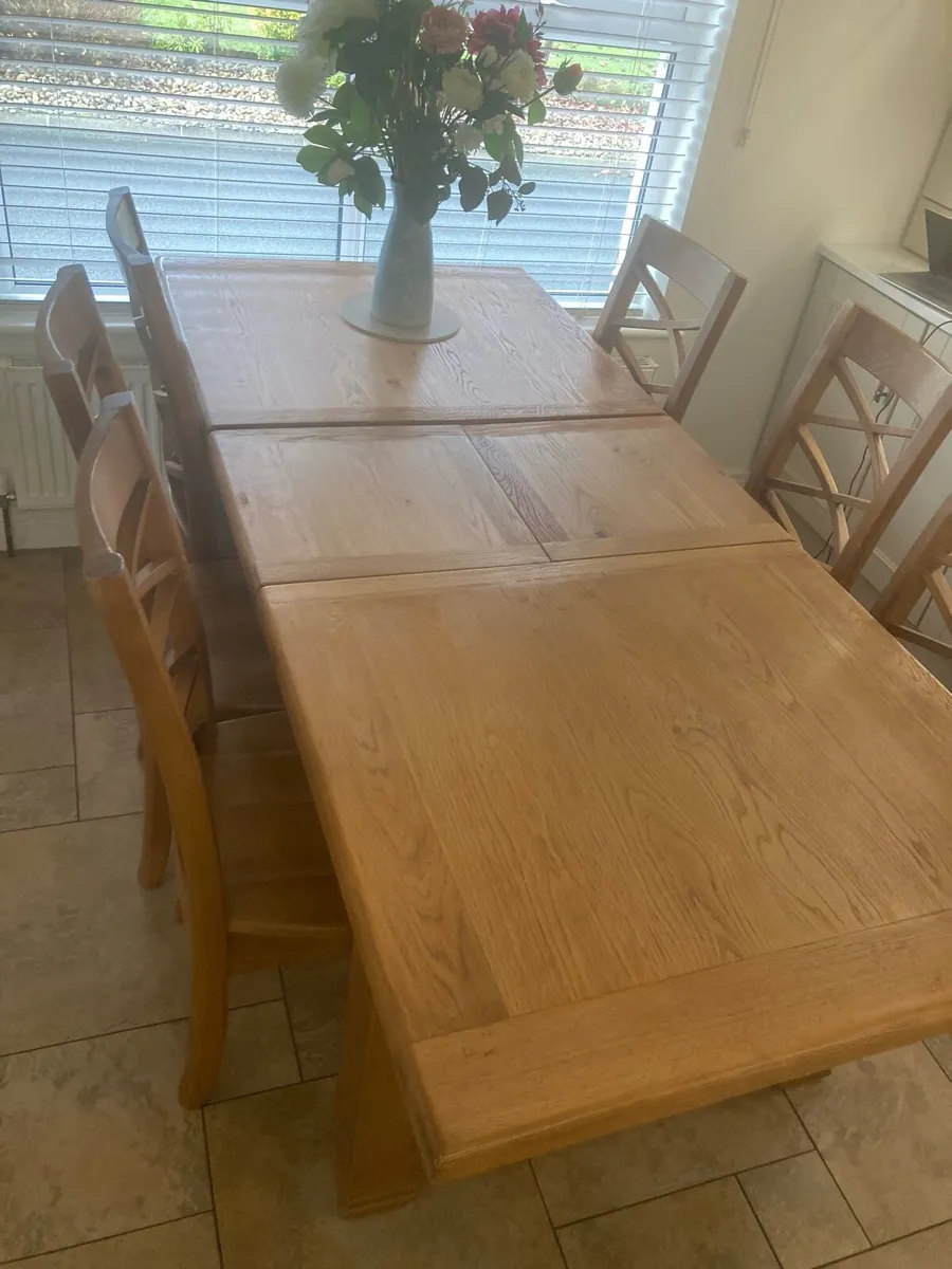 Table and Chairs - Image 4