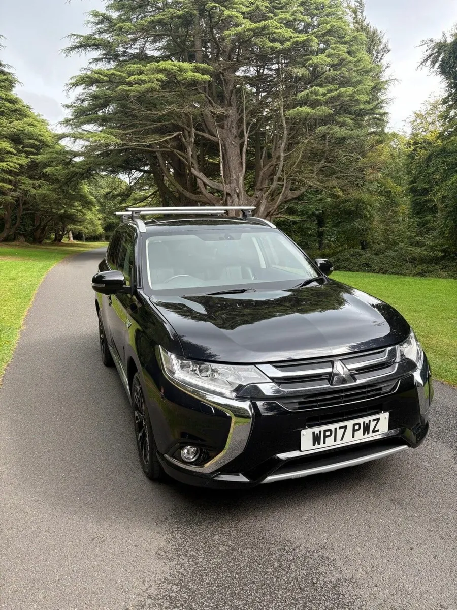 Mitsubishi Outlander 2017 - Image 2
