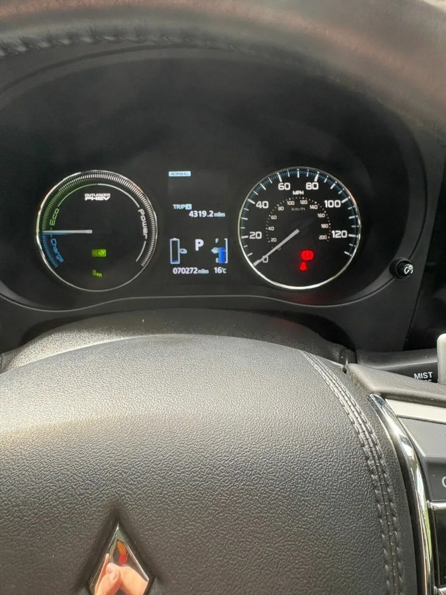 Mitsubishi Outlander 2017 - Image 4