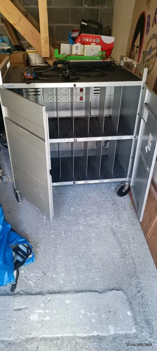 Mobile Charging station - Image 4