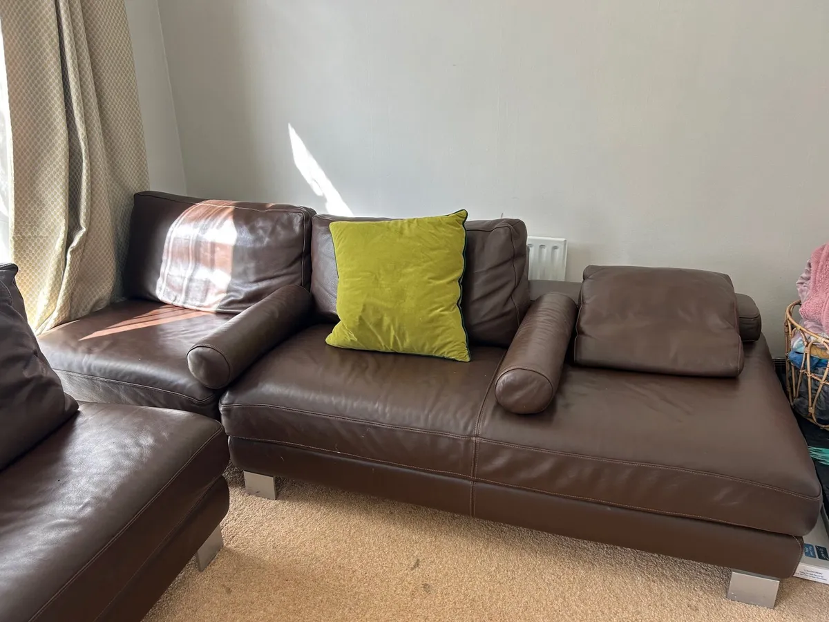 Couch - Image 2