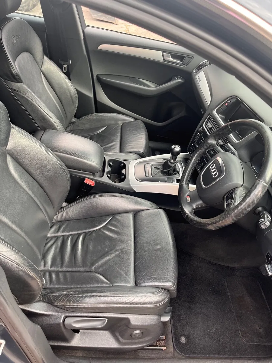 Audi Q5 2009 - Image 4