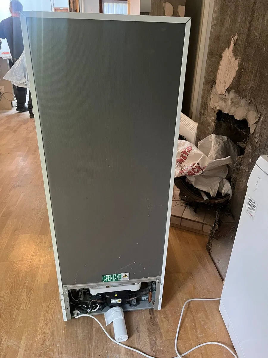 PowerPoint Fridge Freezer for sale - Image 3