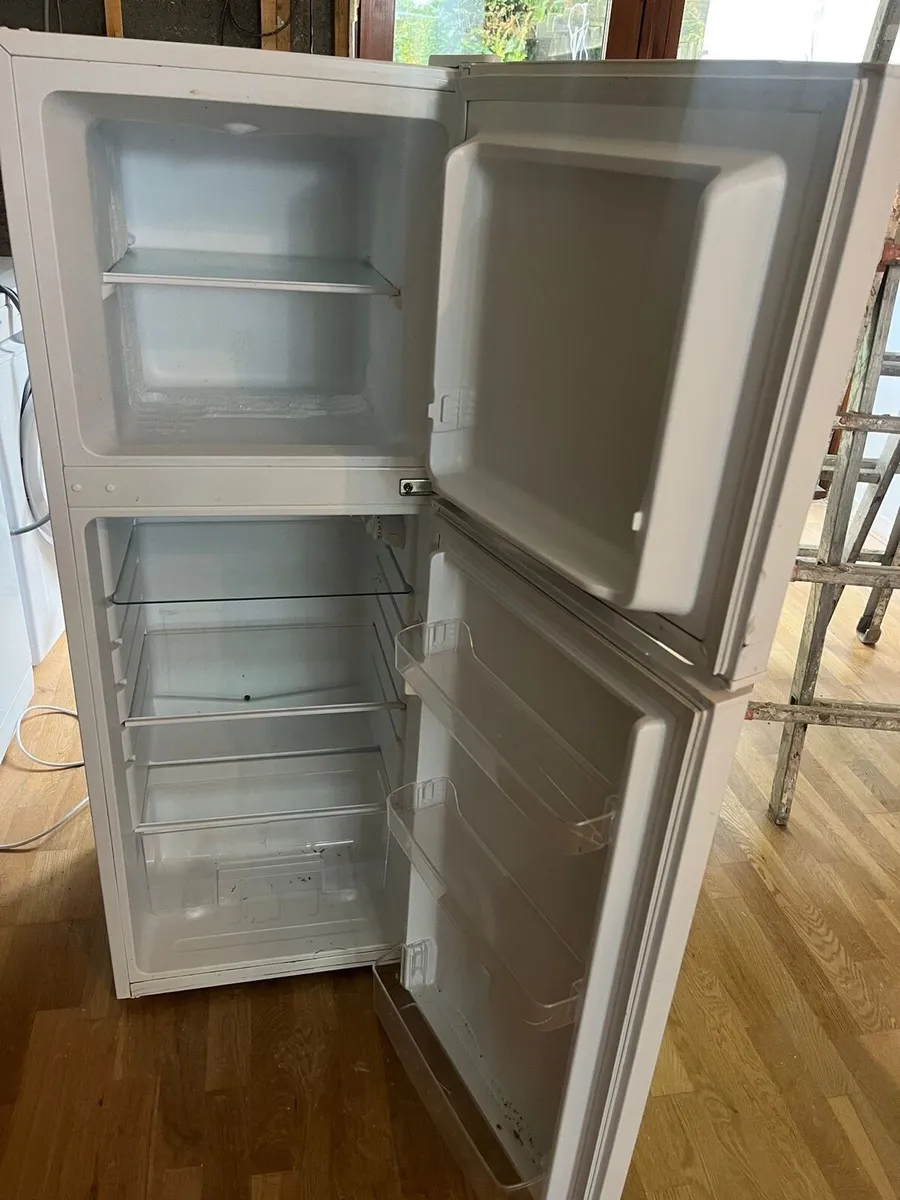 PowerPoint Fridge Freezer for sale - Image 4