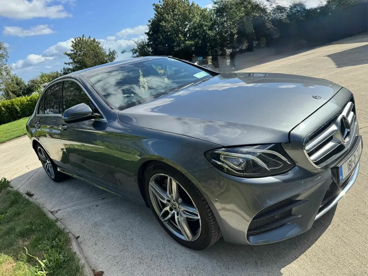 Mercedes  Benz  E220 D AMG - Image 4