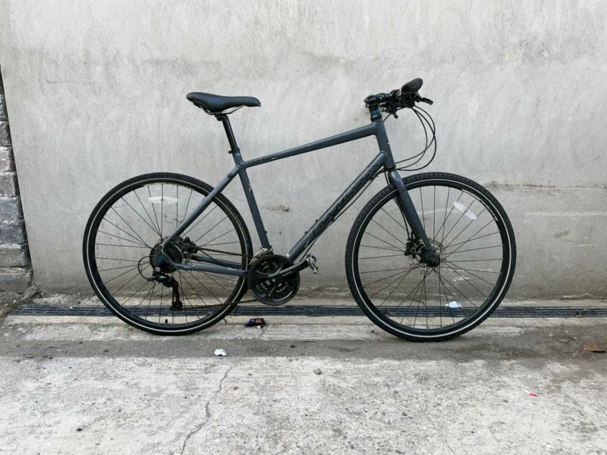 Ridgeback Hybrid Bike - Image 2