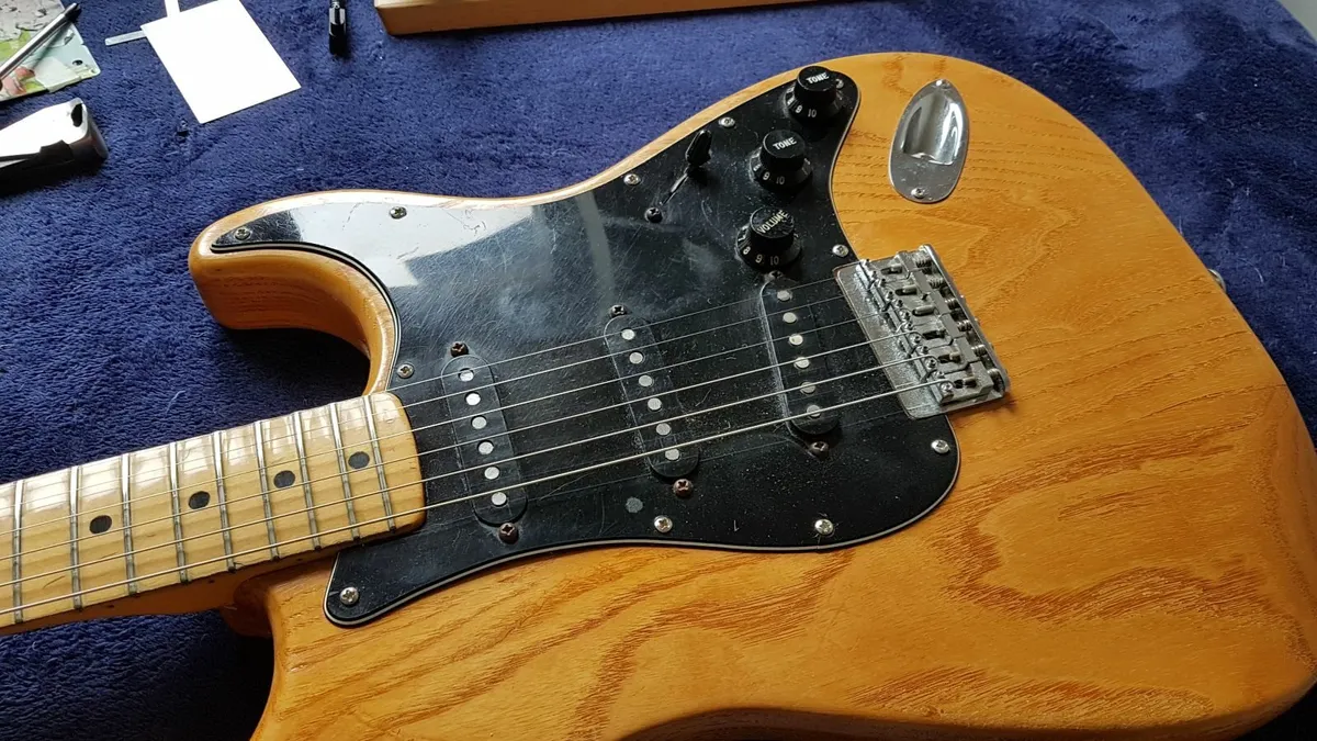 1977-78 Fender Stratocaster - Image 1