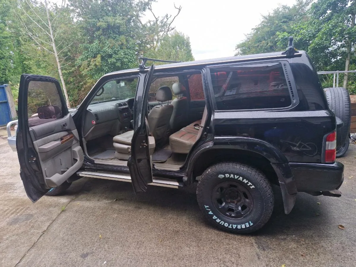 Nissan patrol crew cab - Image 2