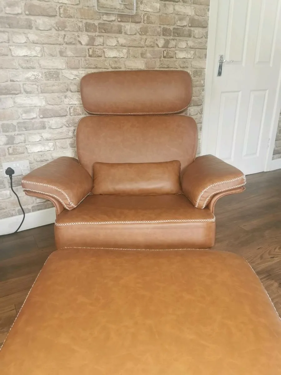 Swivel chair - Image 2