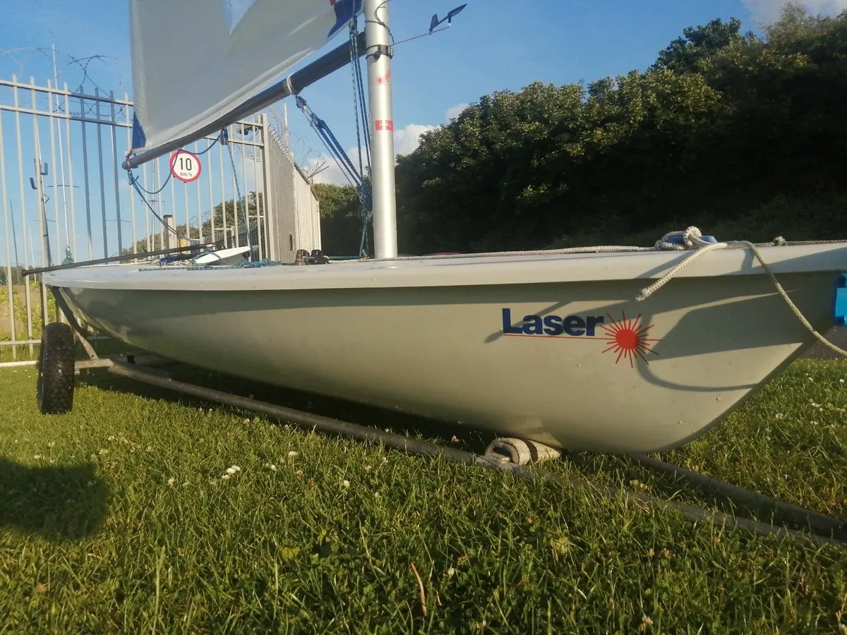 Laser sailing dinghy - Image 4