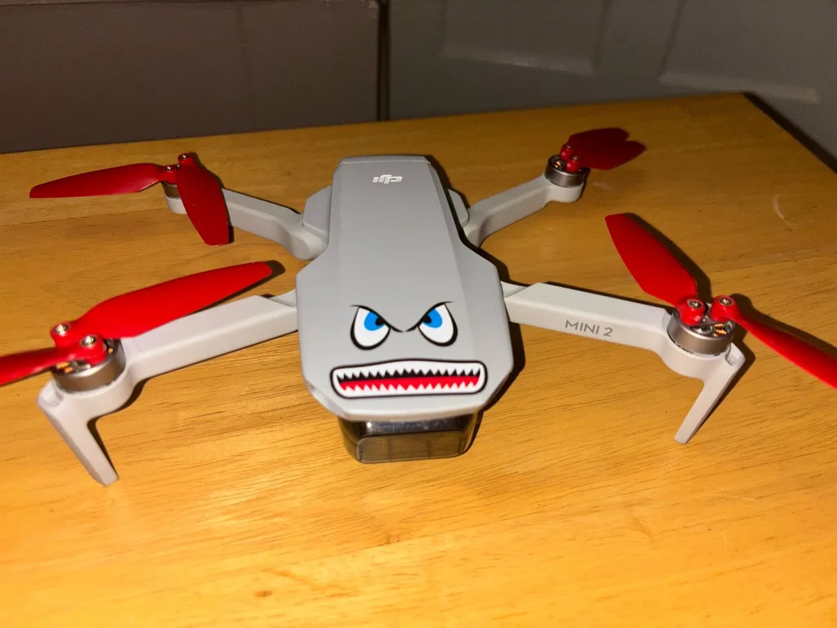 DJI drone mini 2 combo pack - Image 1
