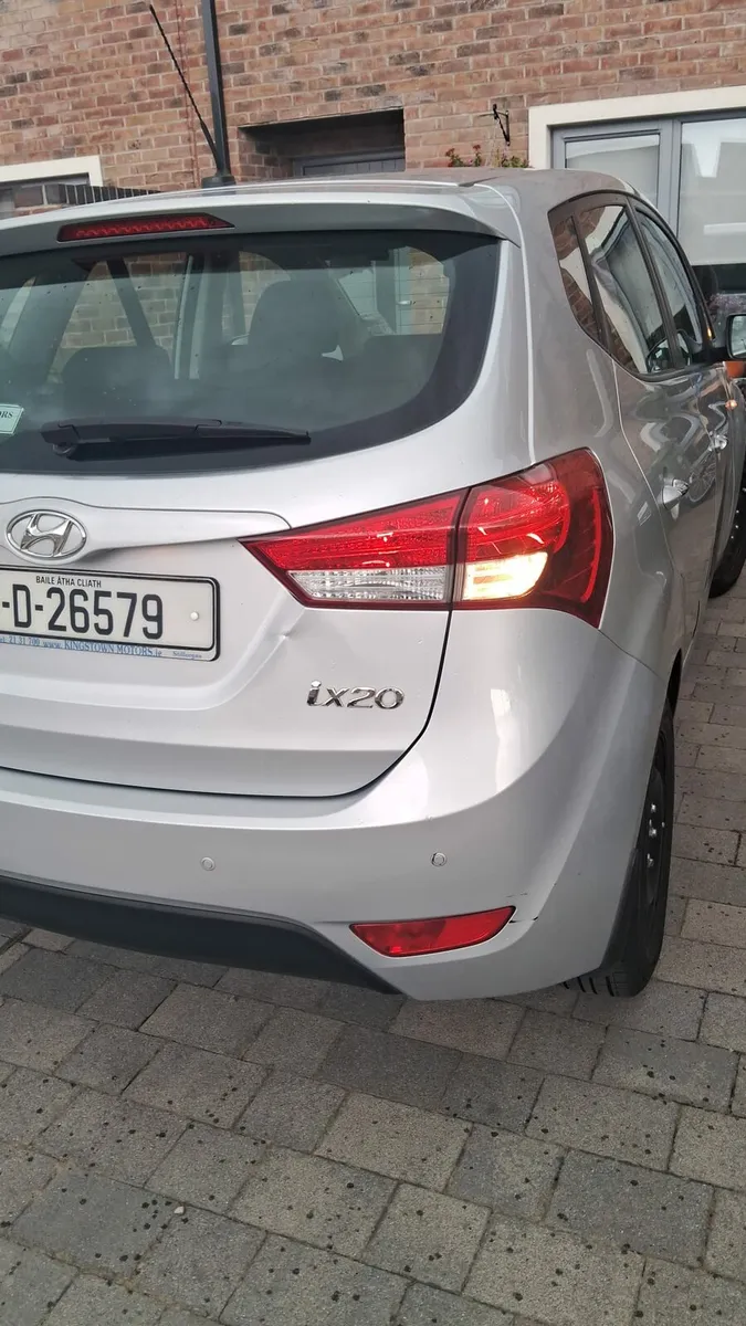 Car - Image 3