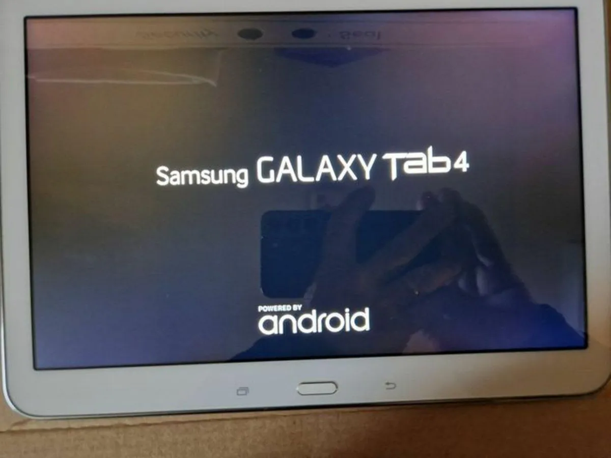 Samsung Galaxy Tab 4, SM-T530 16GB, Excellent cond - Image 4