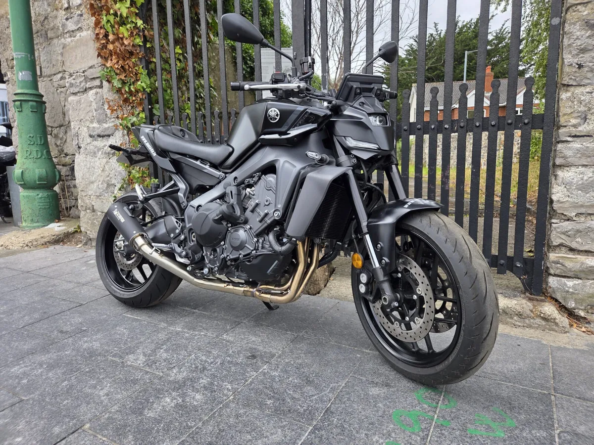 2024 YAMAHA MT-09 Y-AMT MOTO4U - Image 1