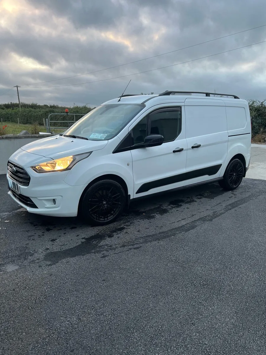 211 Ford Transit Connect long wheelbase 77950km - Image 1