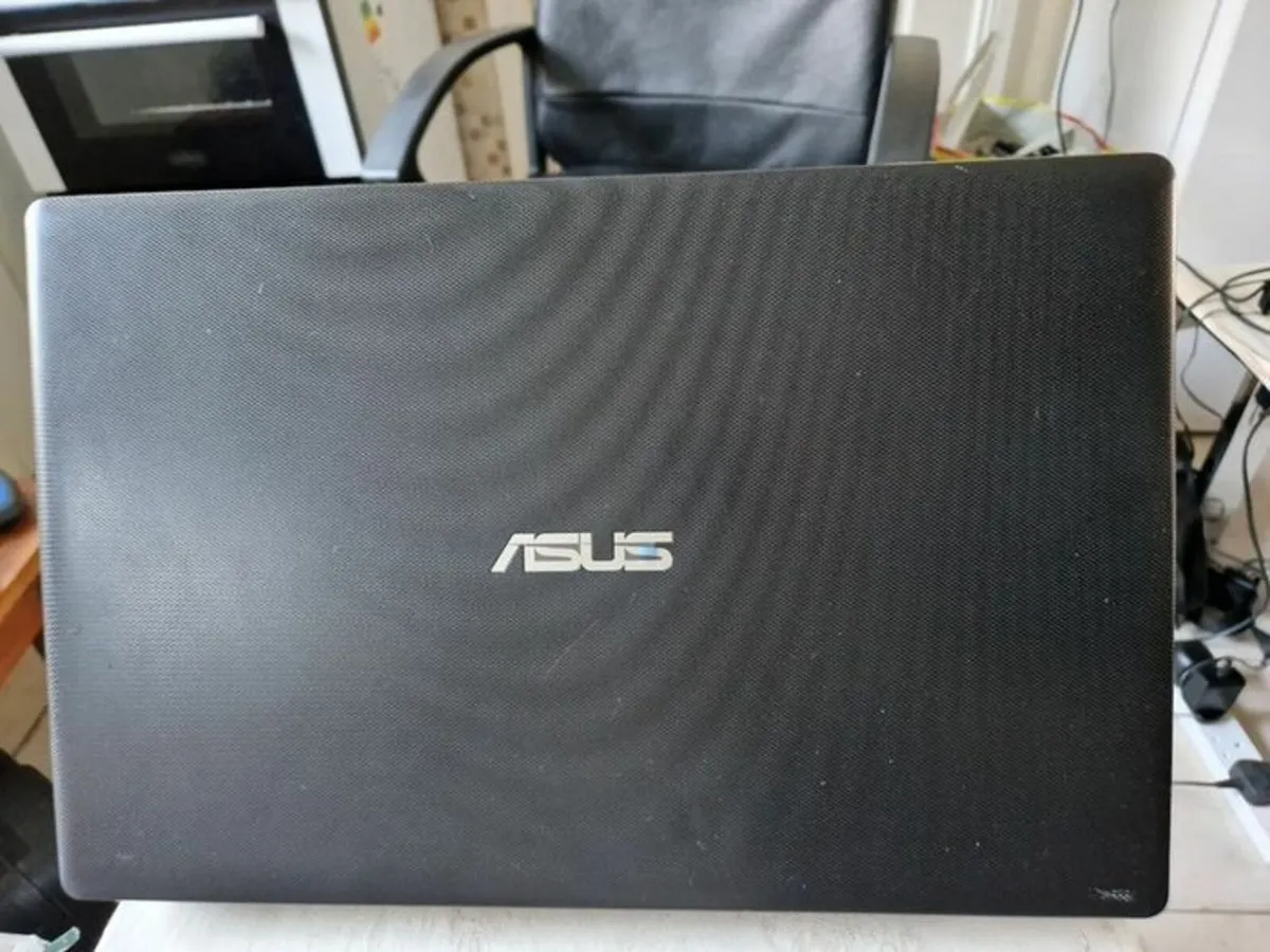 ASUS 15.6 inch Laptop, Windows 10, 4GB RAM, 500GB - Image 3