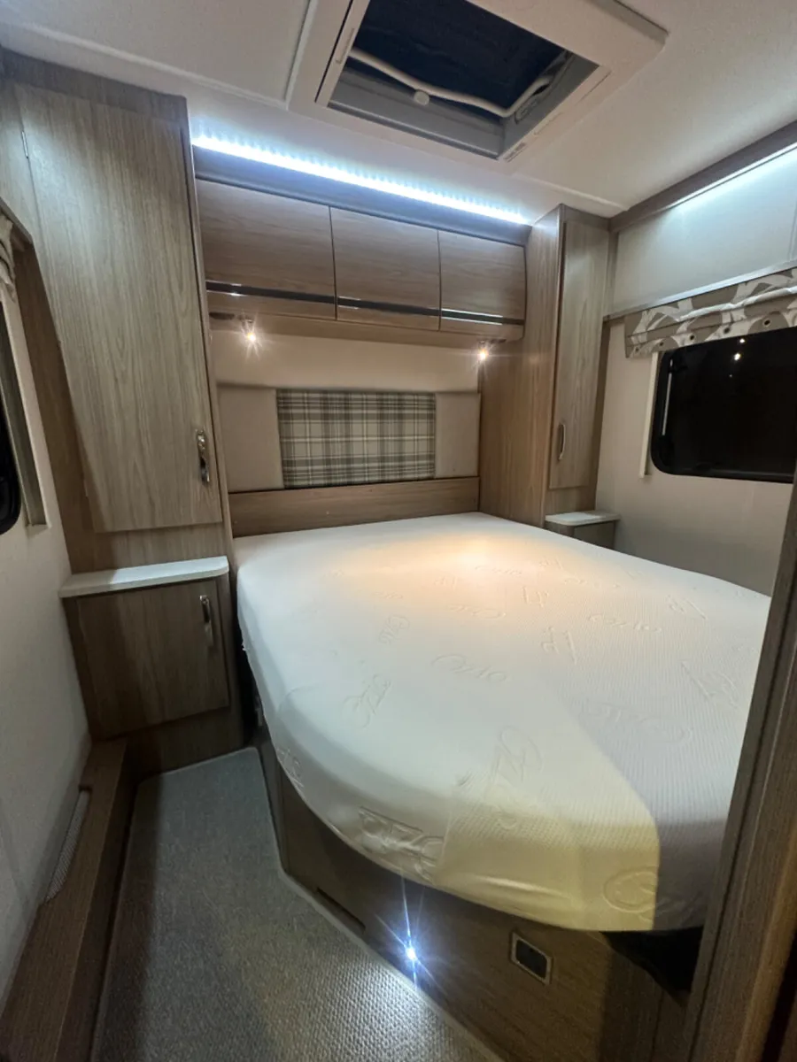 2016 ISLAND BED COACHMAN 595 VIP - Image 4