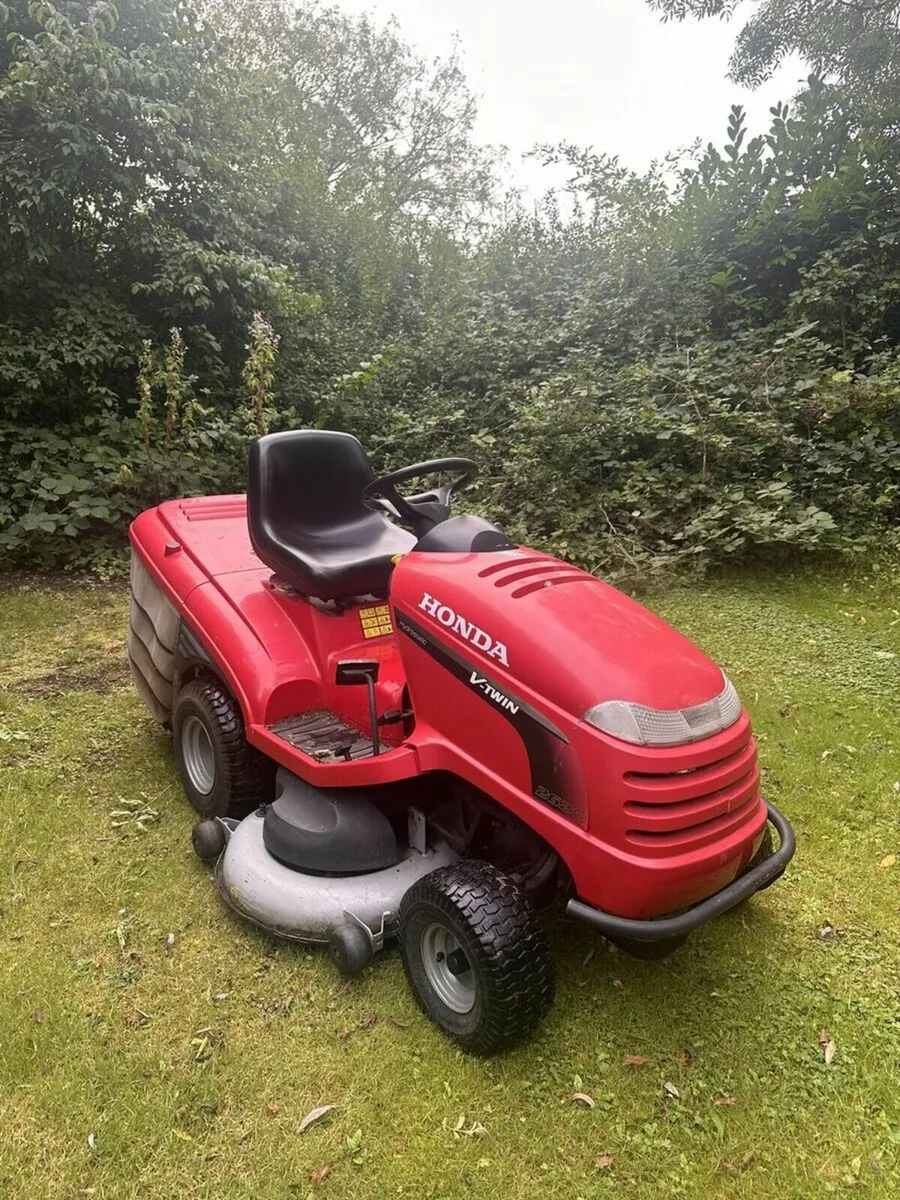 HONDA RIDEON MOWER - Image 1