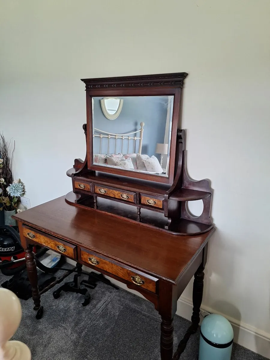 Mahogony bedroom dressing table - Image 2