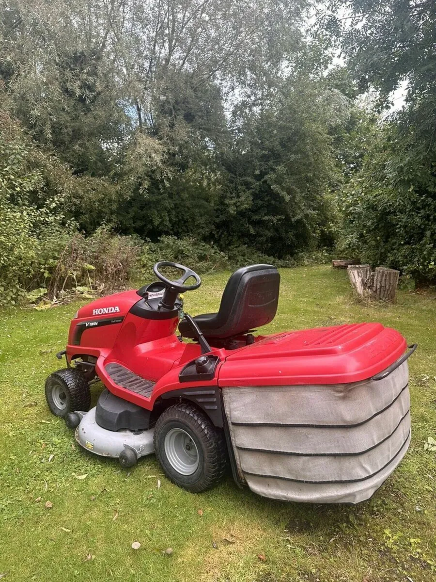 HONDA RIDEON MOWER - Image 4