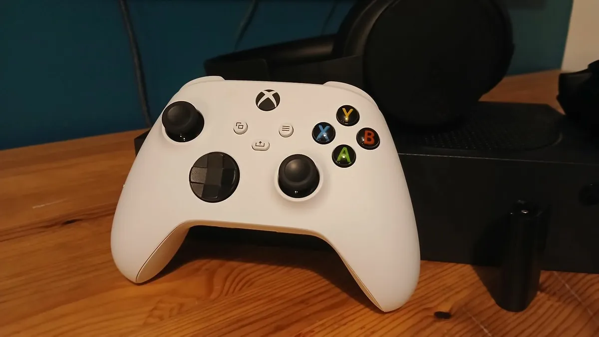 Xbox Series S - 1tb - Image 2