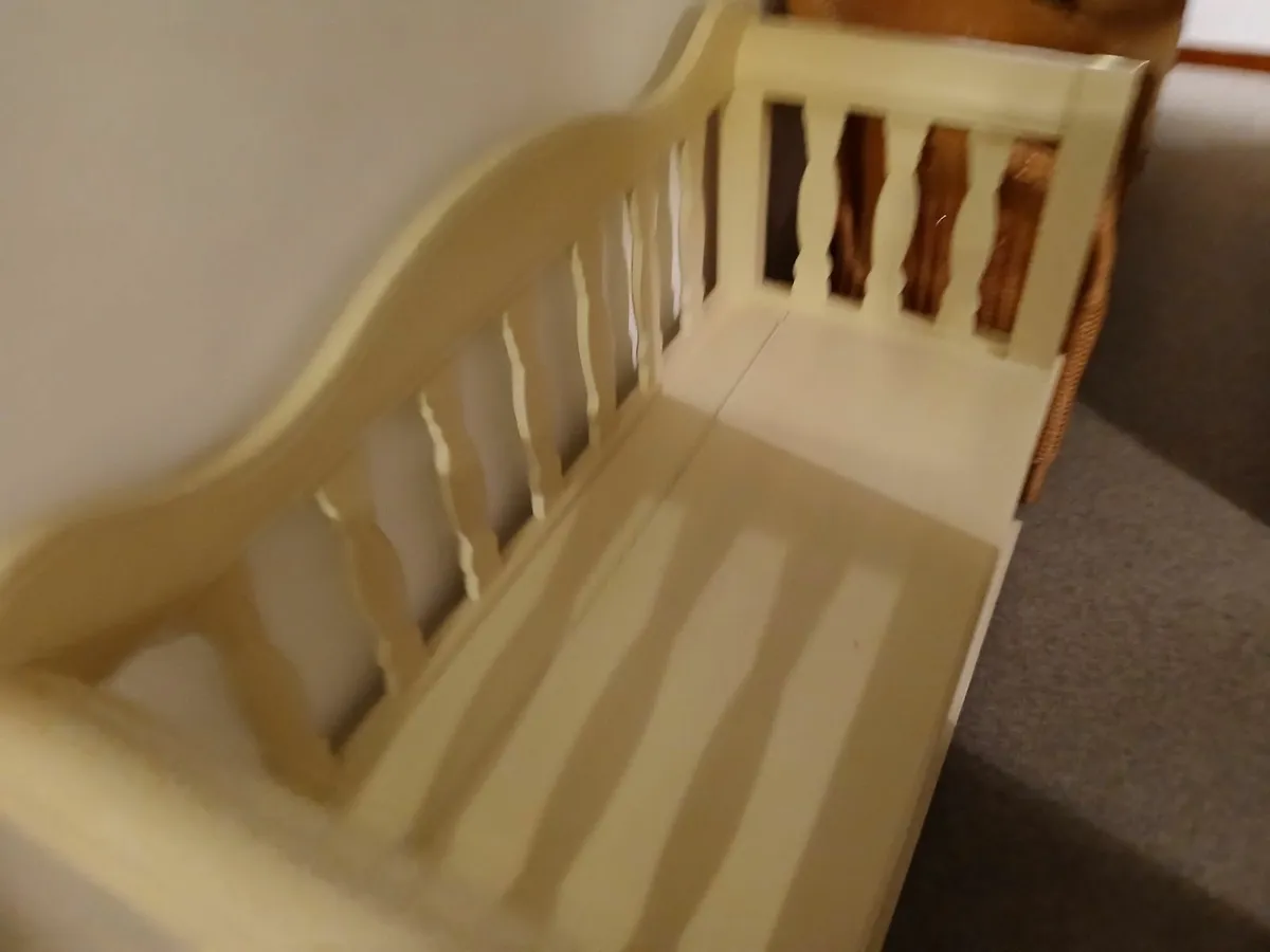 Traditiona monks double seat ..x show house - Image 2