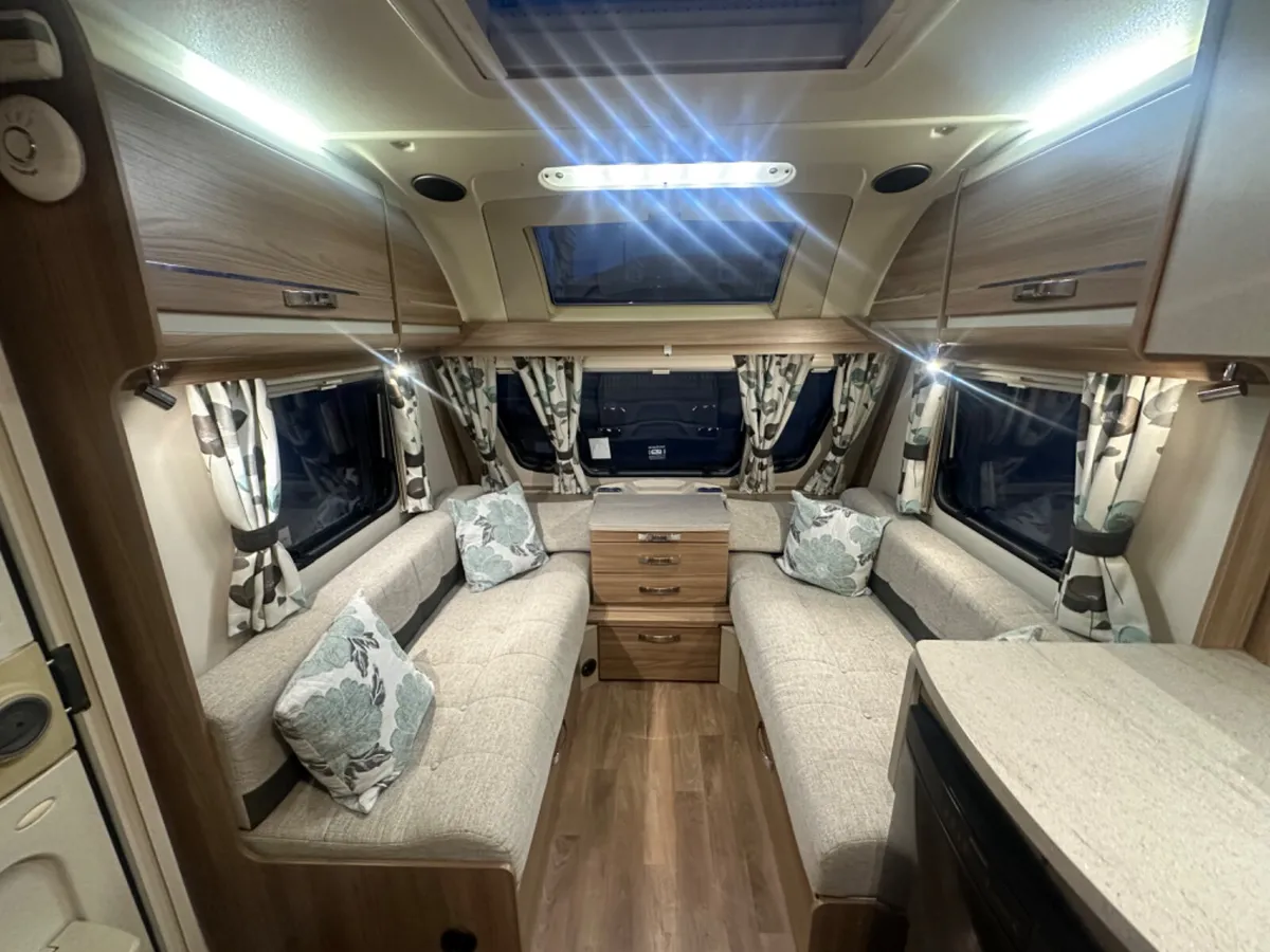 🚨 2015 Island Bed Swift Challenger🚨 - Image 3