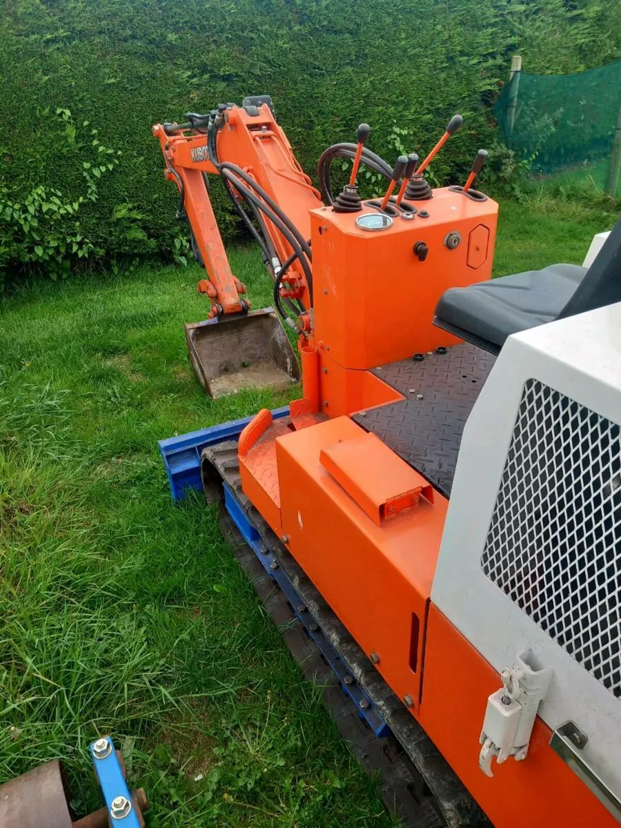 Kubota mini digger - Image 3