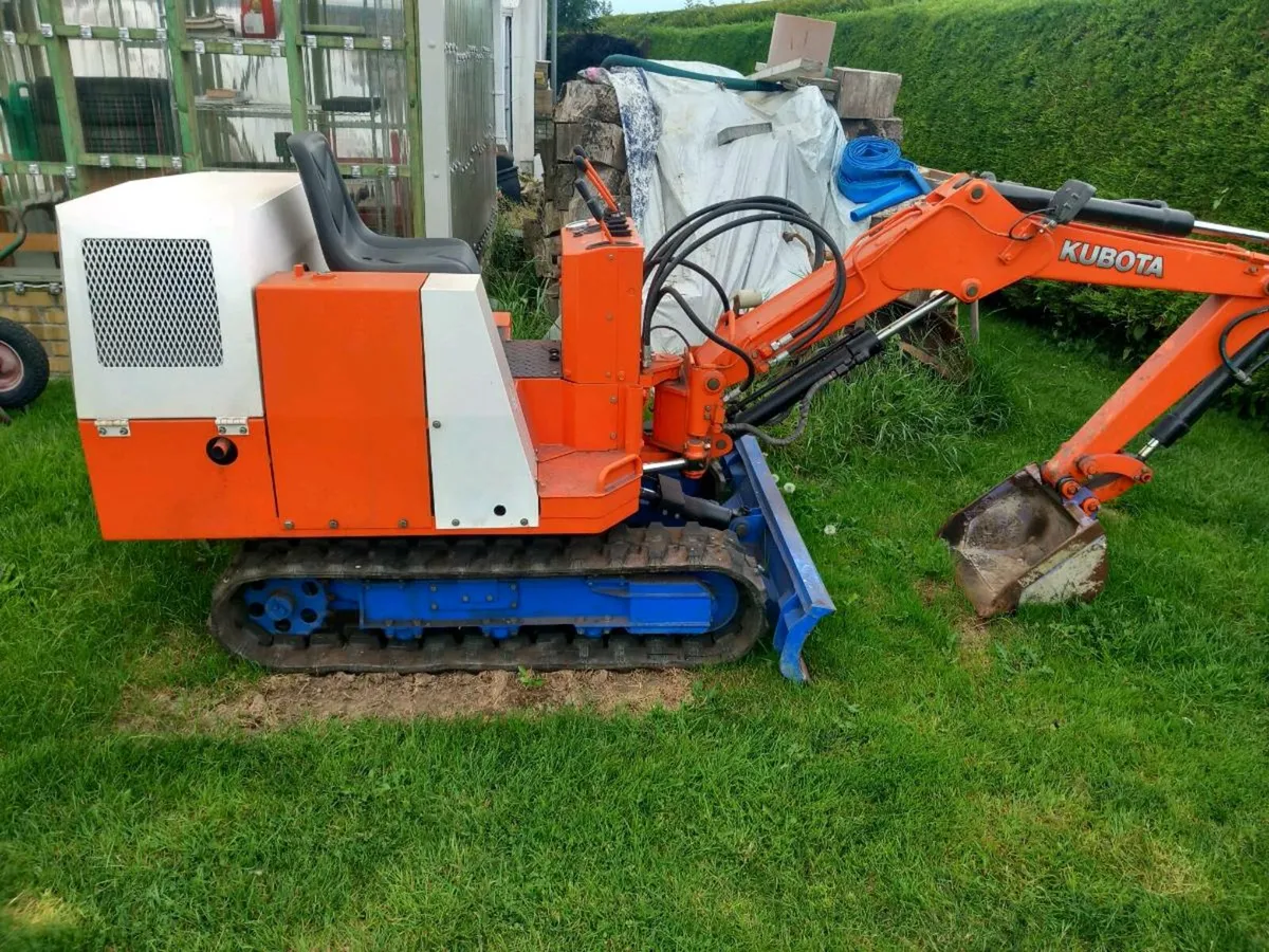Kubota mini digger - Image 4