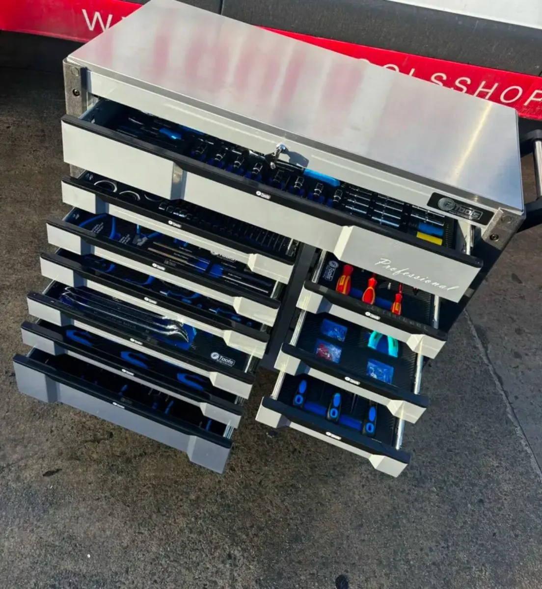 brand new 12 drawer tool chest full of tools - Image 3