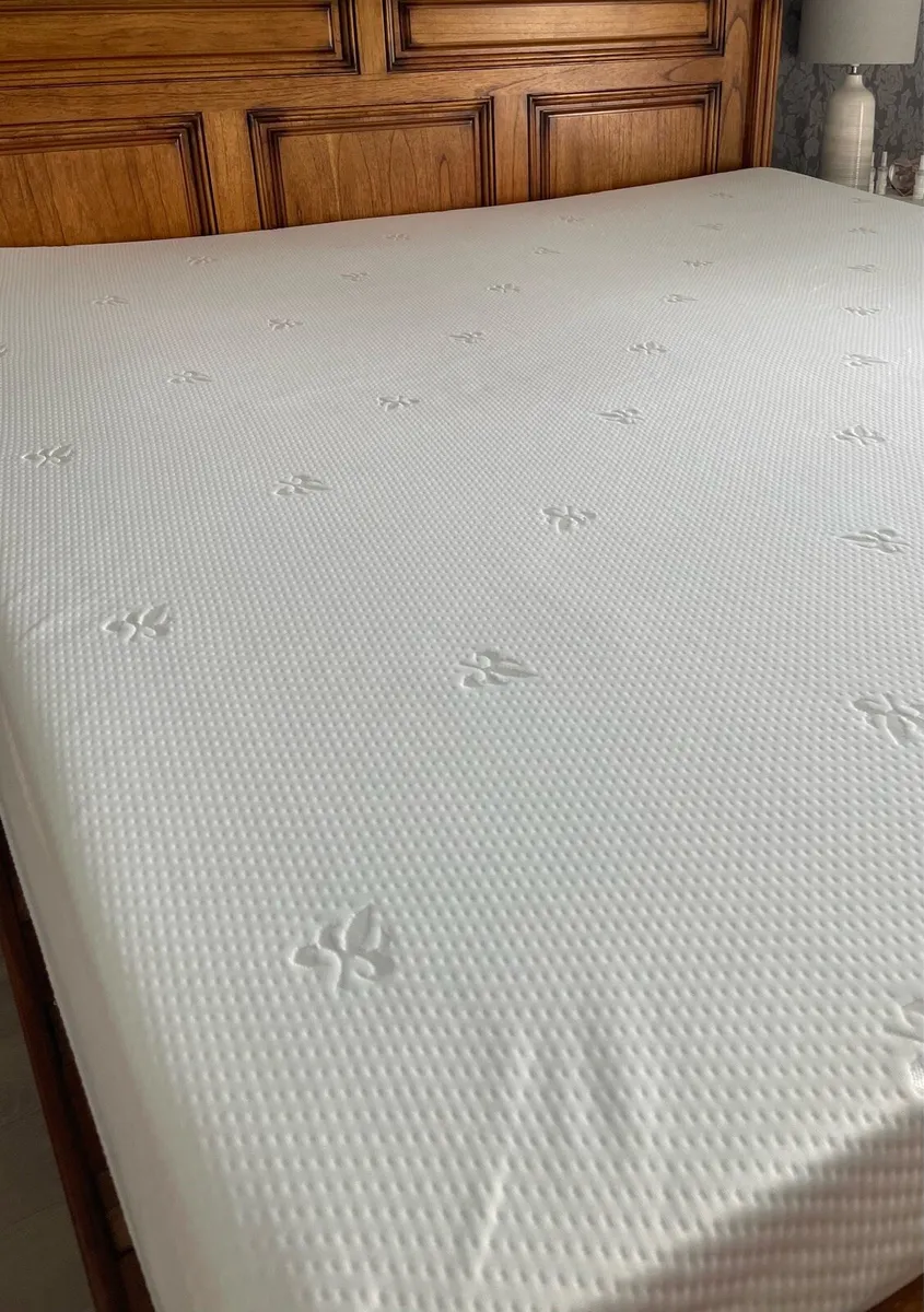 Memory Foam Mattress Topper - Image 3