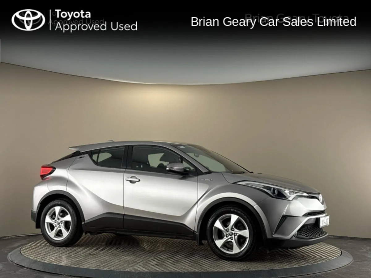 Toyota C-HR HYBRID LUNA - Image 1