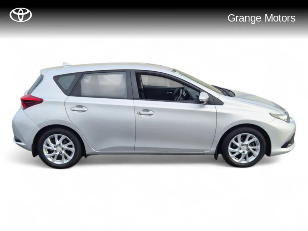 Toyota Auris 1.4 D-4D AURA 5DR - Image 4