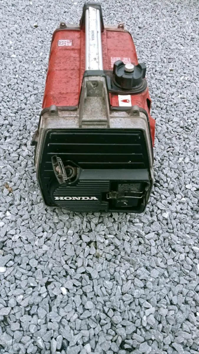 Honda Suitcase Generator ED400 - Image 2