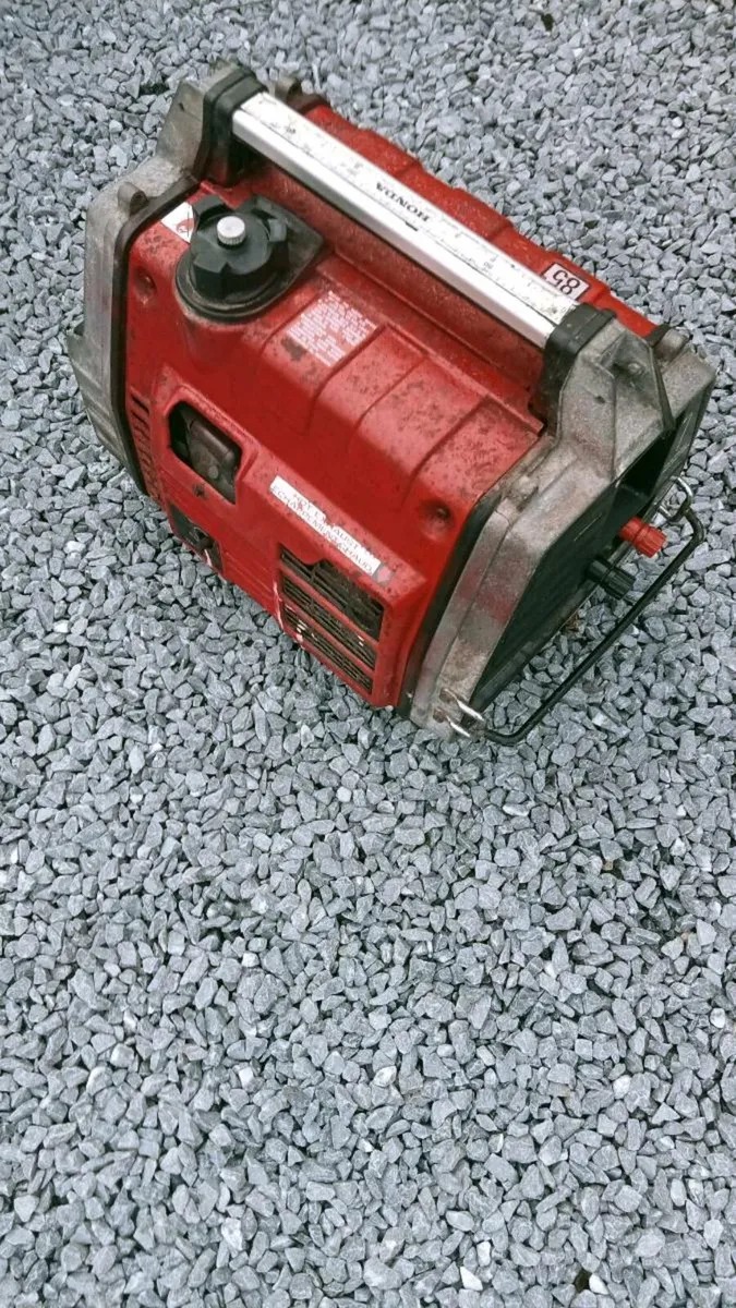 Honda Suitcase Generator ED400 - Image 3