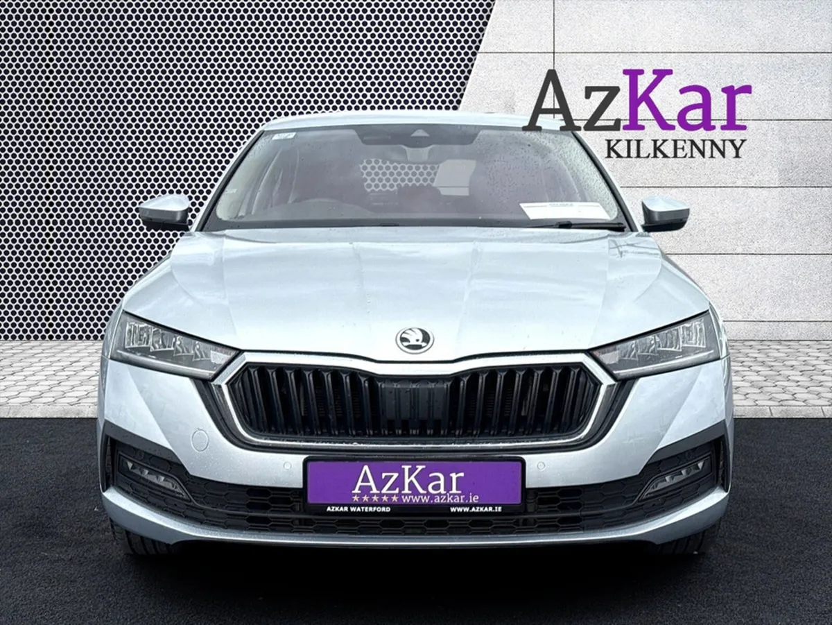 Skoda Octavia 2021 SE TECH IV 1.4 TSI PHEV 201BHP - Image 2