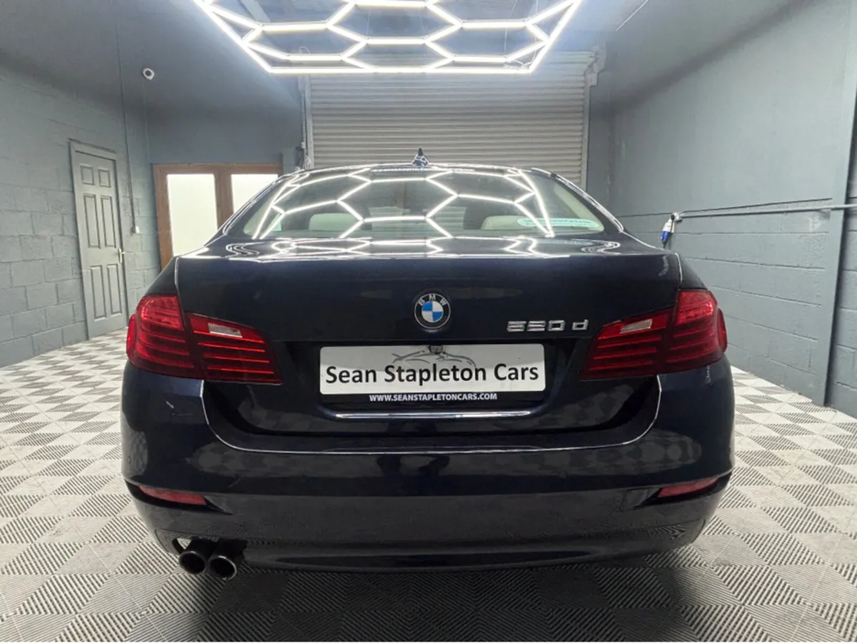 BMW 5-Series D 5E52 4DR AUTO SE GROUP 1 - Image 4