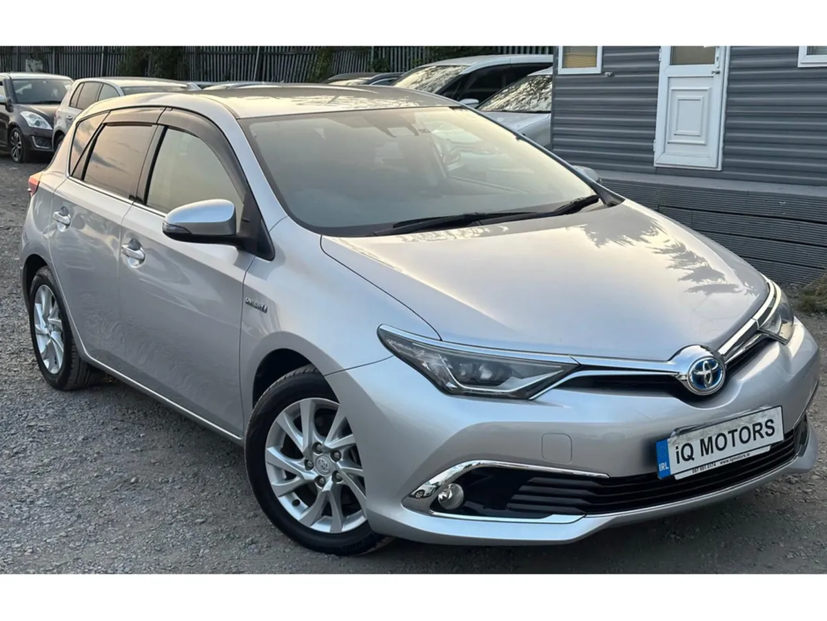 Toyota Auris 1.8 Automatic Petrol Hybrid (5696) - Image 1