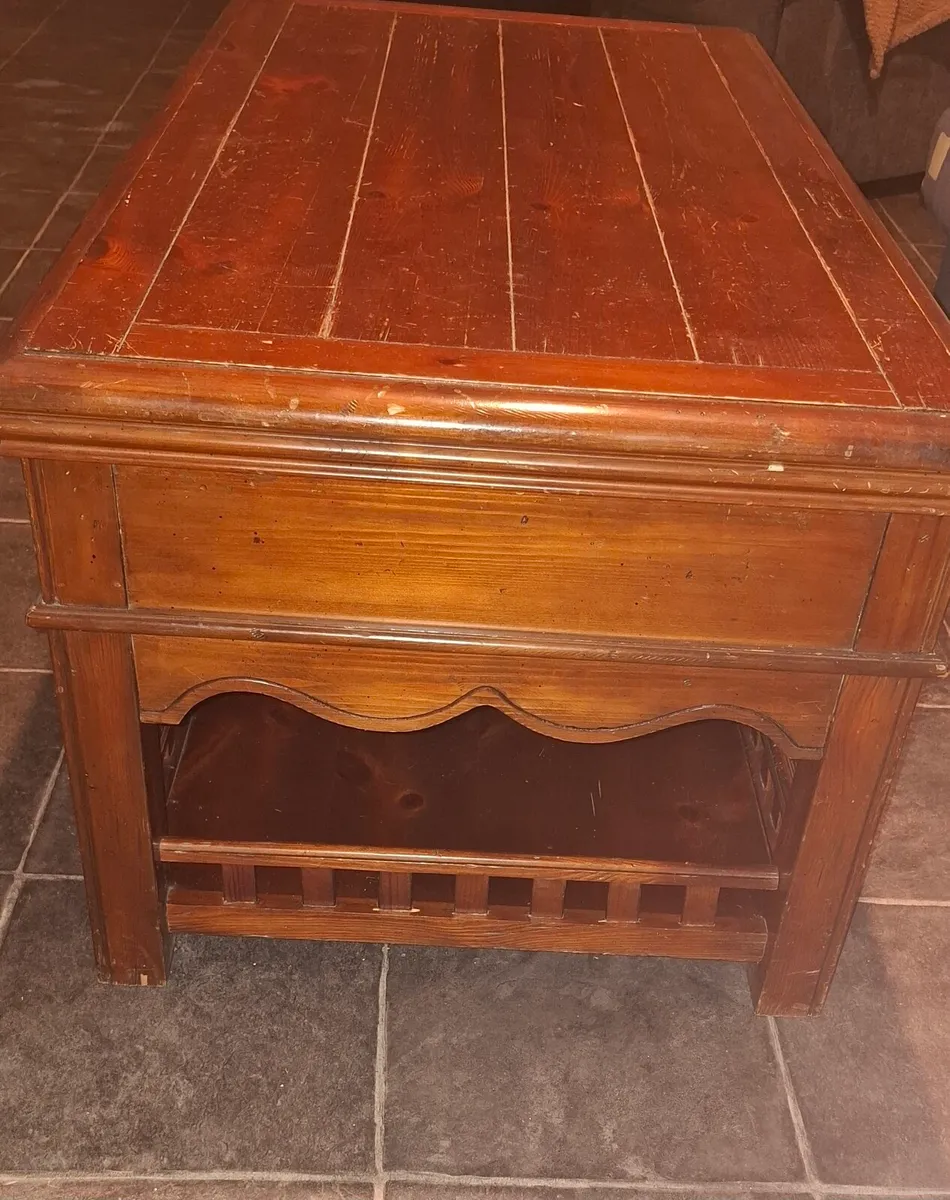 Masterpiece Vintage Coffee table - Image 4
