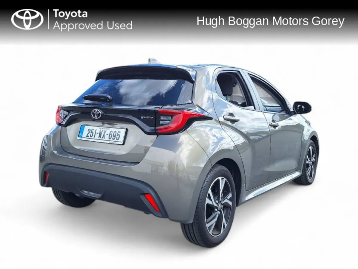 Toyota Yaris Yaris Hybrid 115 L-SPORT - Image 2