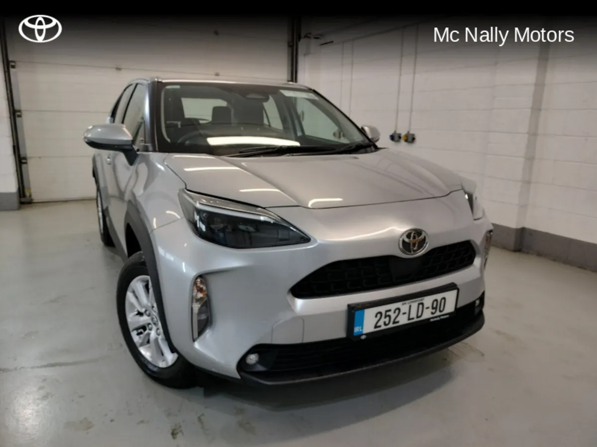 Toyota Yaris Cross HYBRID LUNA DEMO CAREPACK - Image 1