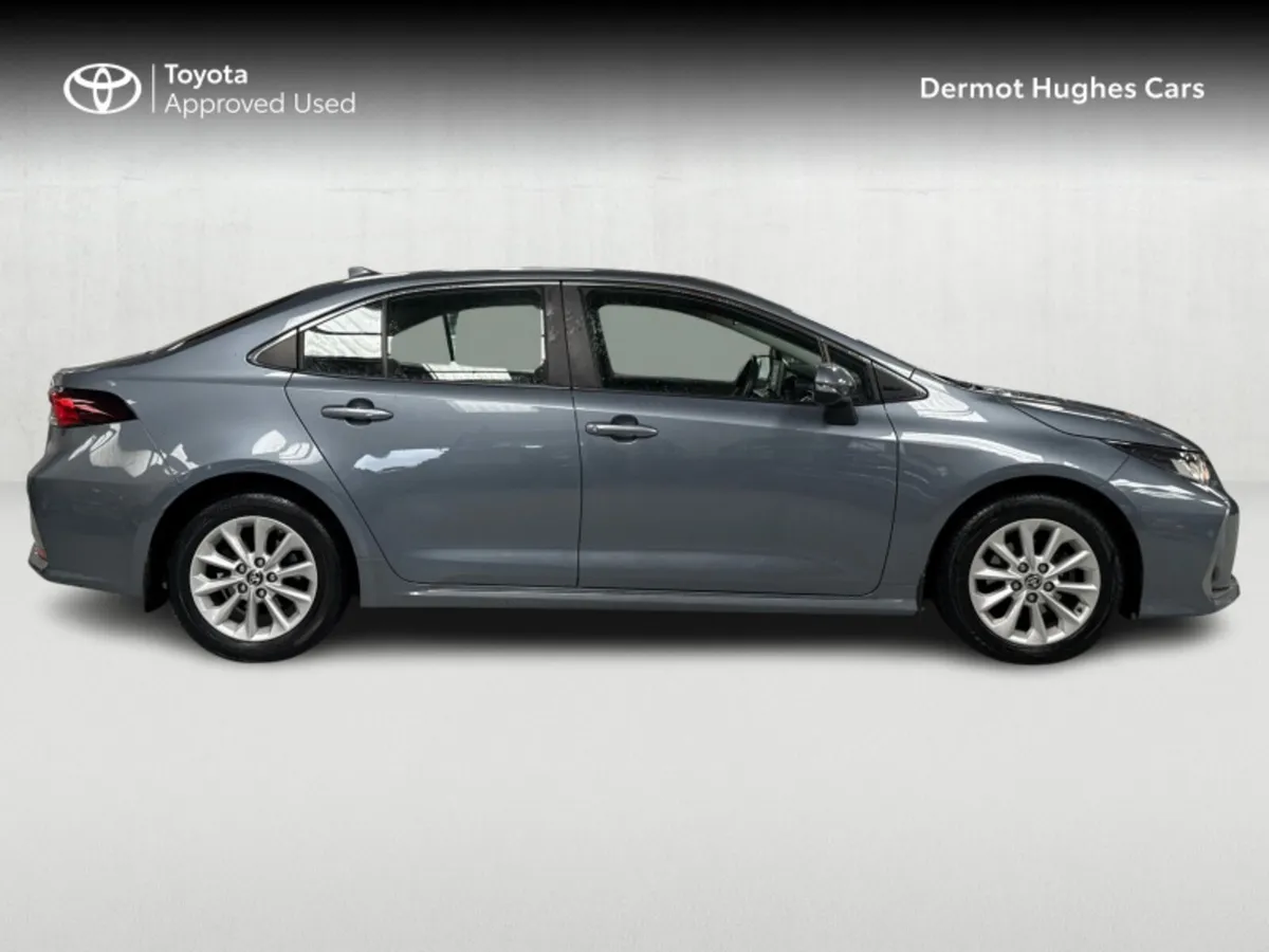 Toyota Corolla HYBRID LUNA 4DR AUTO - Image 3