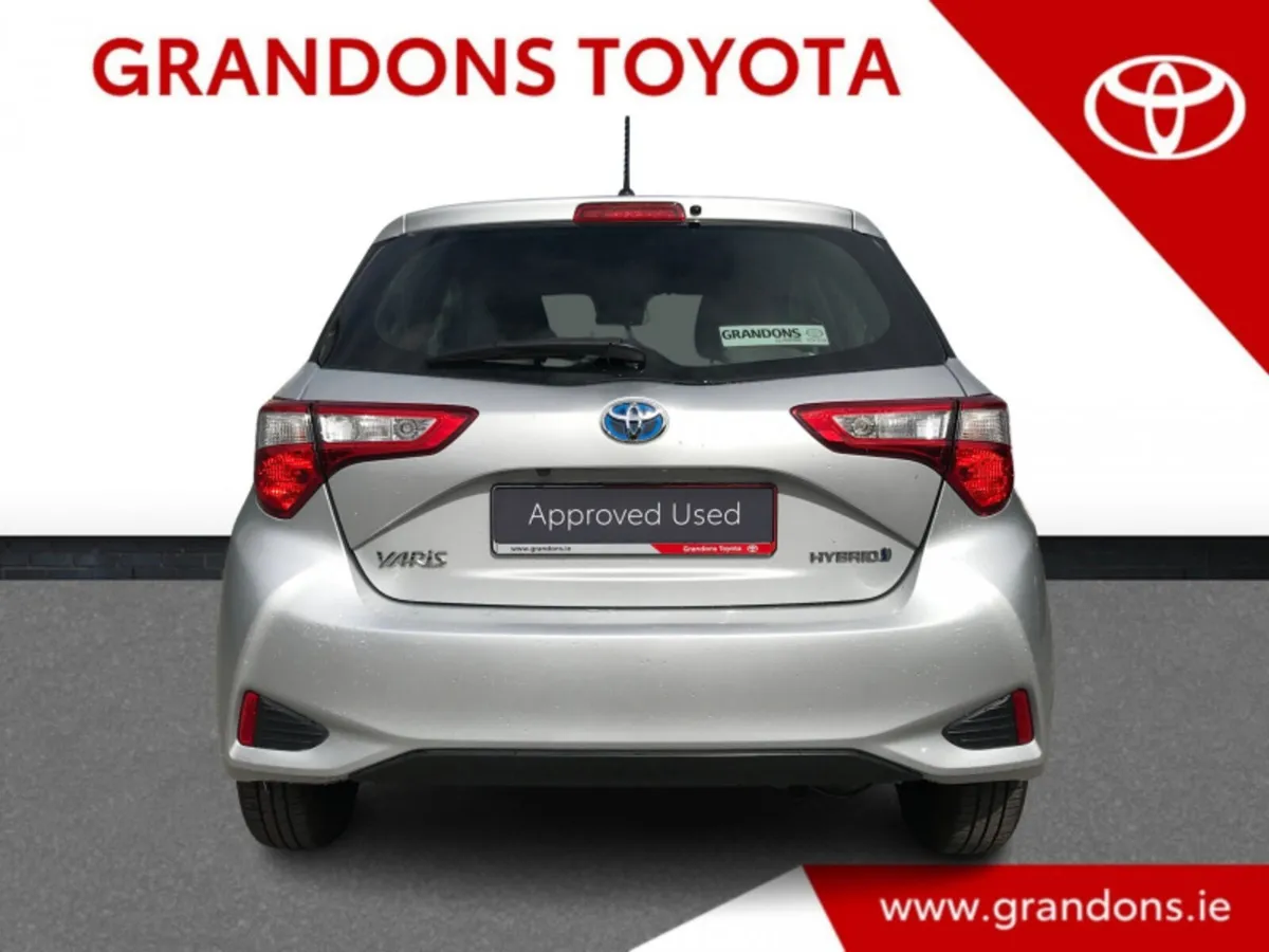 Toyota Yaris HYBRID SOL - GRANDONS - Image 4