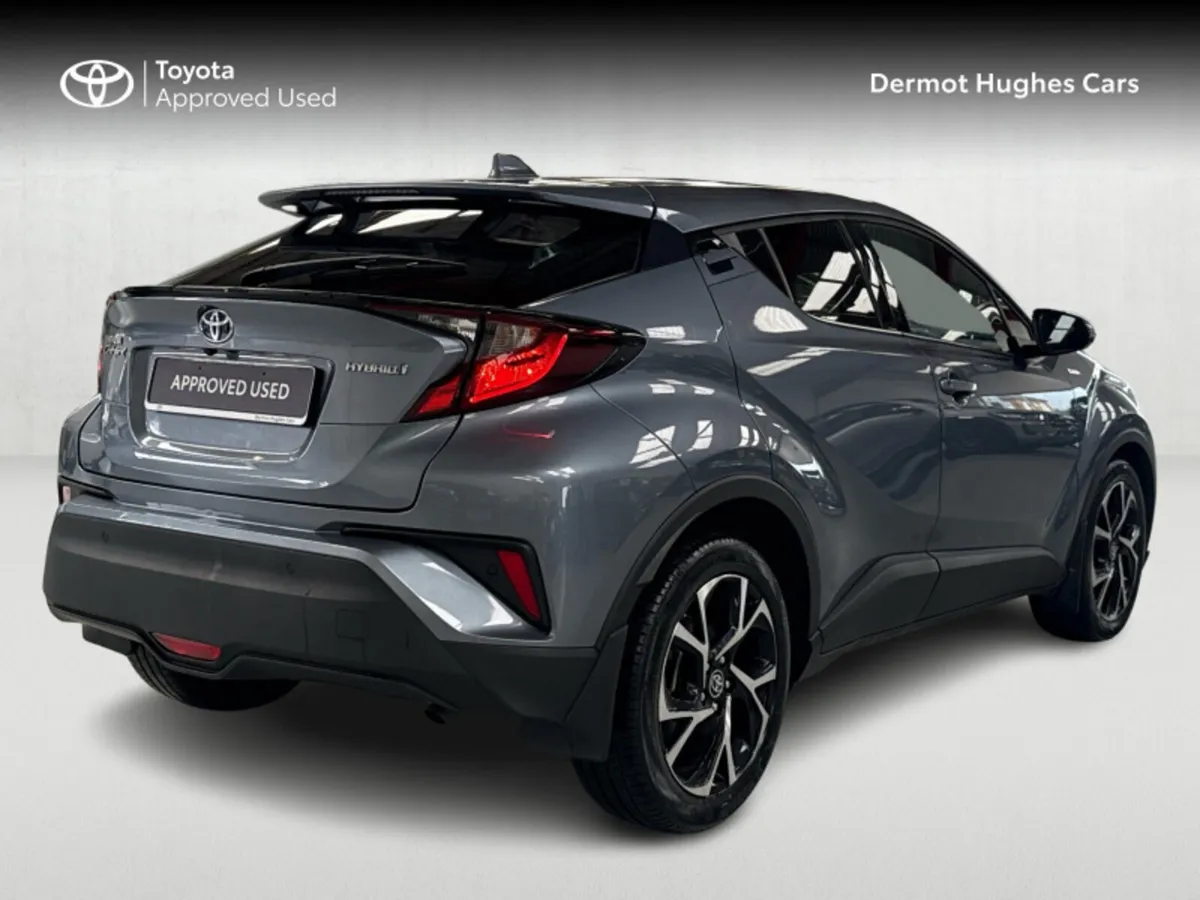 Toyota C-HR 1.8 HYBRID SPORTMONO 4DR SPORT AUTO - Image 2
