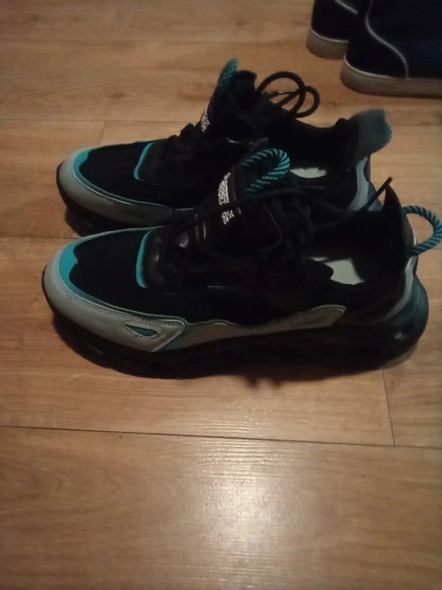 Shoes - Image 4