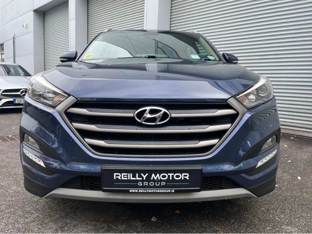 Hyundai Tucson 1.7 DIESEL EXECUTIVE - Image 2