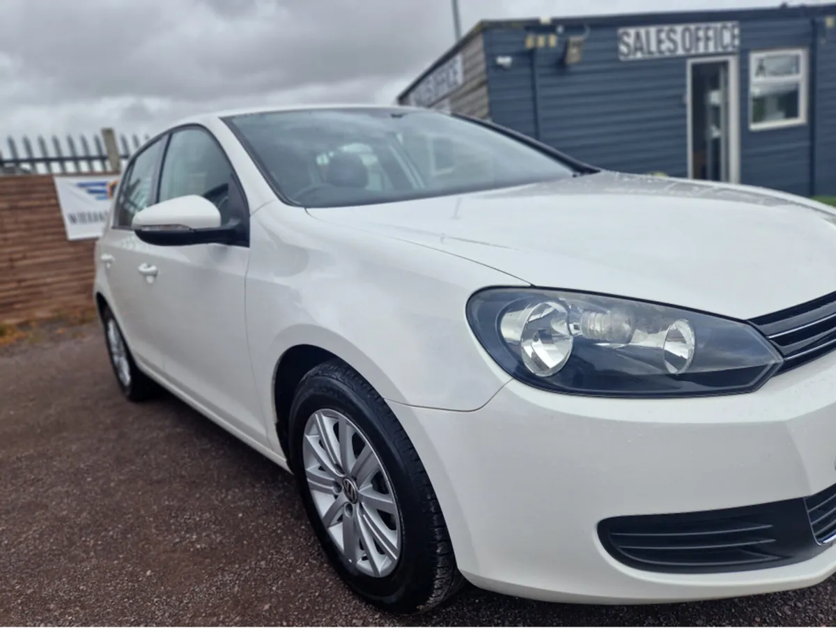 Volkswagen Golf 1.2 PETROL AUTO - Image 2