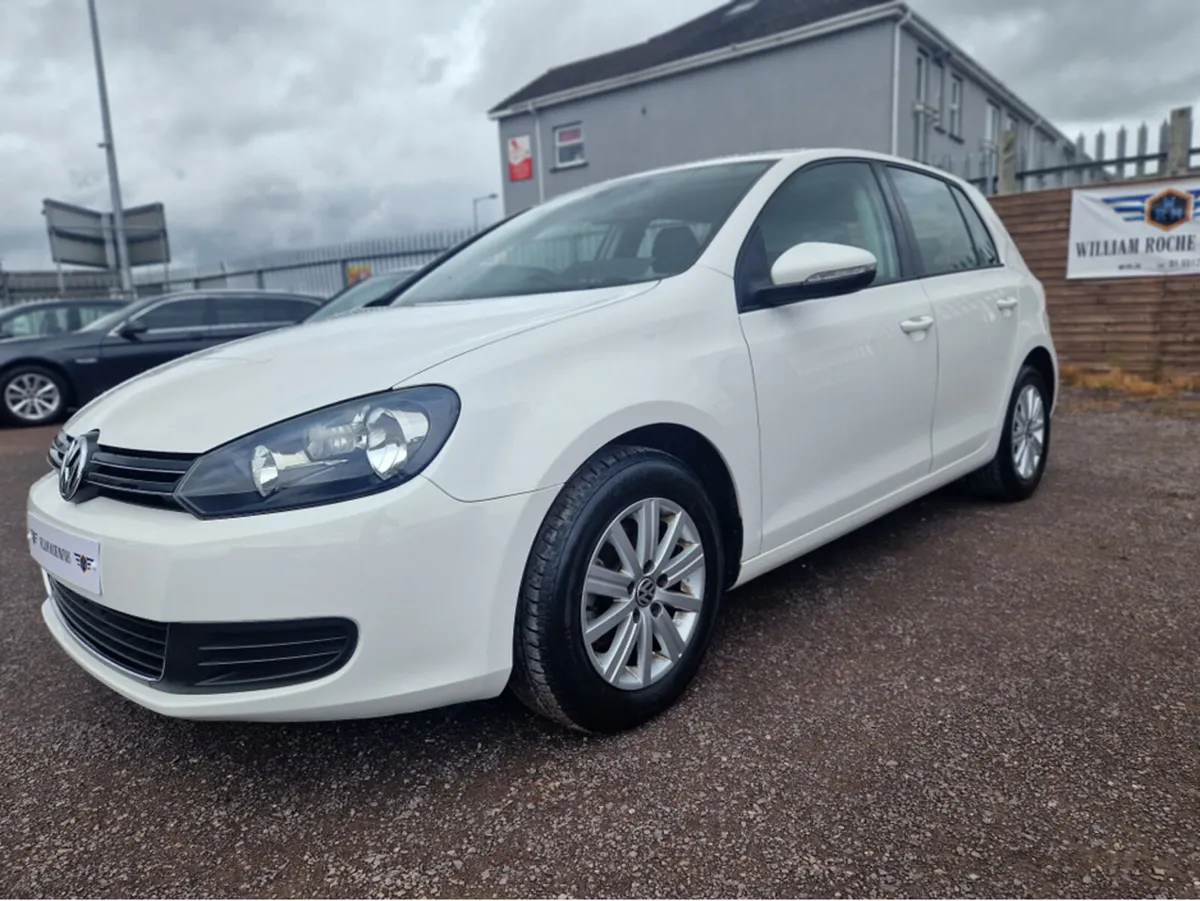 Volkswagen Golf 1.2 PETROL AUTO - Image 4