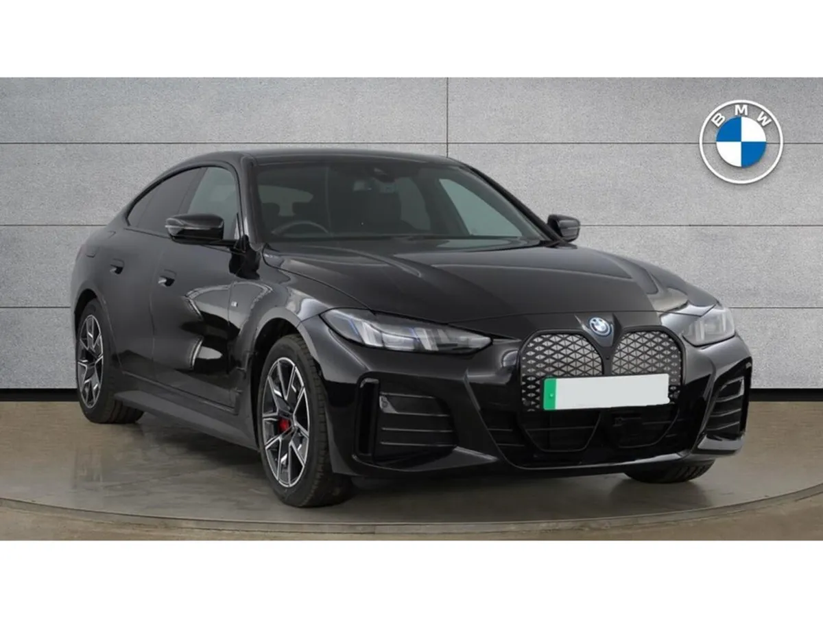 BMW i4 EDRIVE40 M SPORT ** Tech Pack ** - Image 1